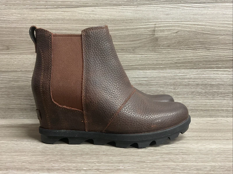 sorel joan of arctic wedge ii chelsea leather boots