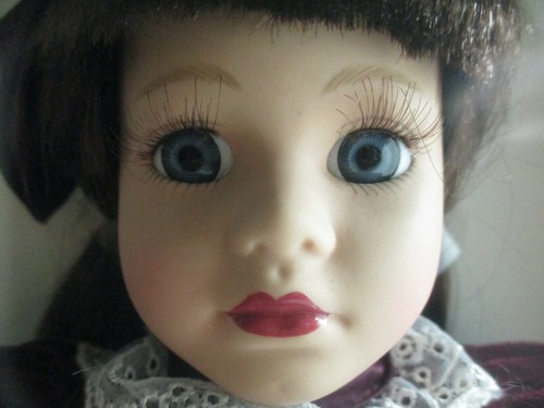 Victorian Collection Limited Edition Porcelain Doll 1996 Brass Key #76867- Burgu - Picture 2 of 11