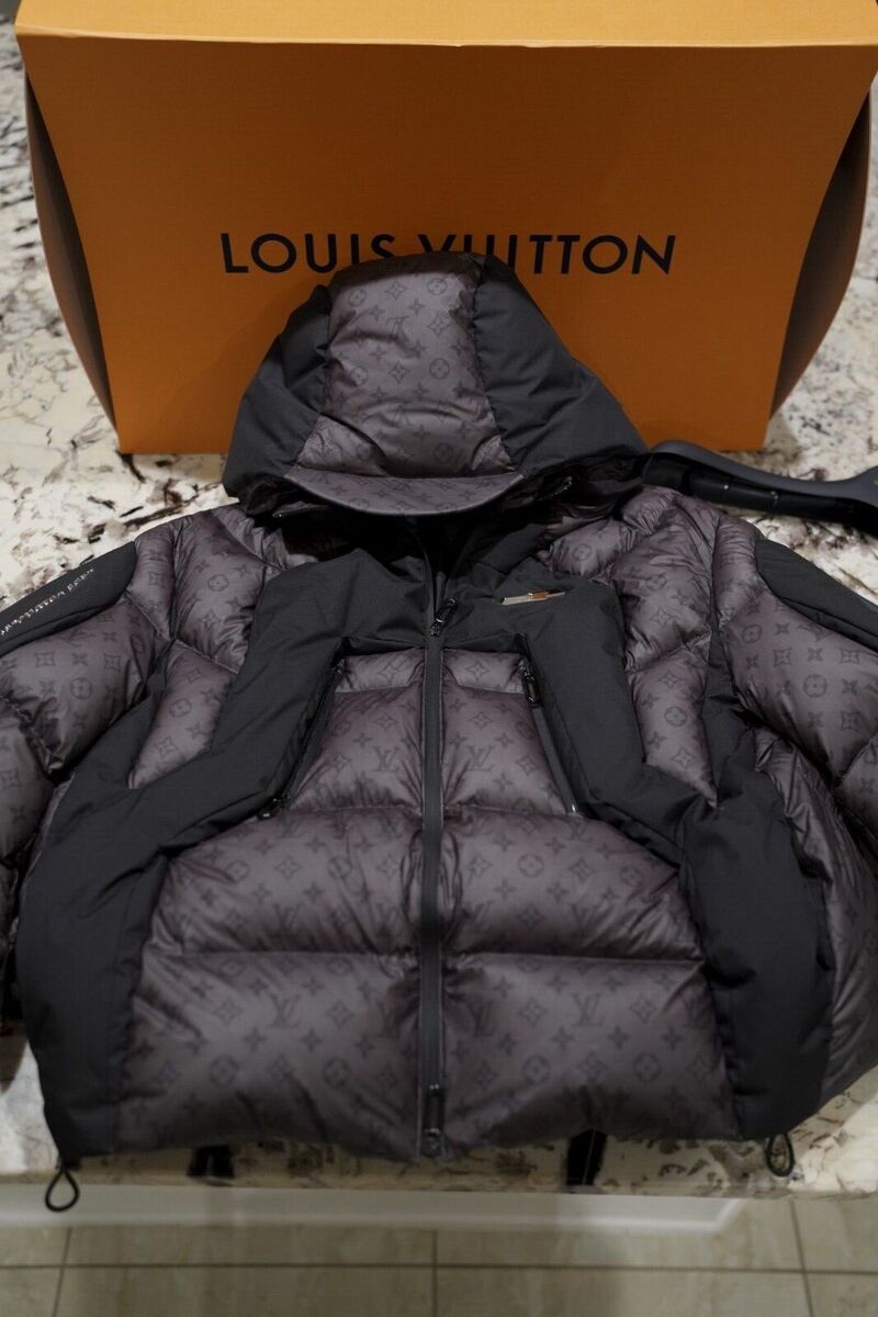 Louis Vuitton 2054 Heat Reactive Puffer Jacket X Virgil Louis Vuitton 2054 Heat Reactive Puffer Jacket X Virgil