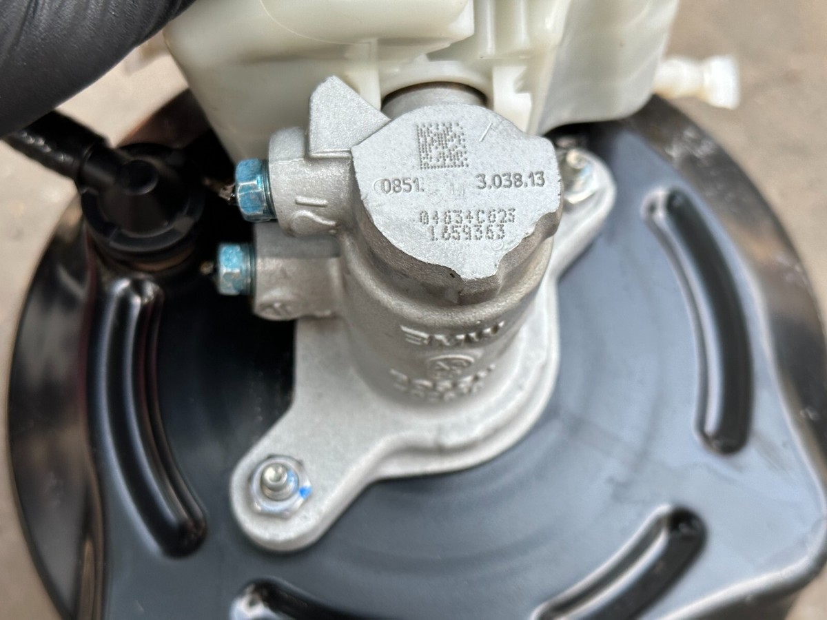 12-20 BMW F30 F32 POWER BRAKE MASTER CYLINDER W/ BOOSTER
