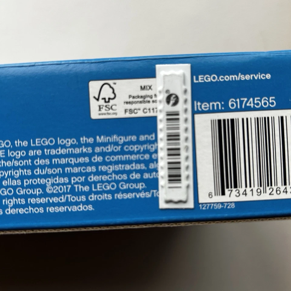 LEGO City: Bus Station (60154) New Sealed Retired *Store Stickers On Box* - Image 4 of 4