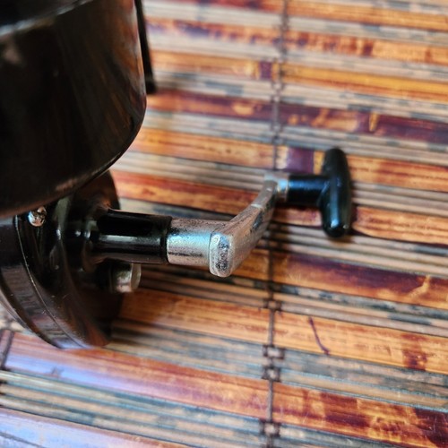 Vintage PENGUIN SX202 Spinning Reel - Smooth Operator, Nice Working Condition - Picture 14 of 14