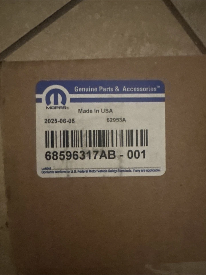 正品原始设备制造商 Mopar 2014 - 2023 Mopar 发动机机油过滤器外壳 + 垫圈 68596317AA — 第 2/3 张图片