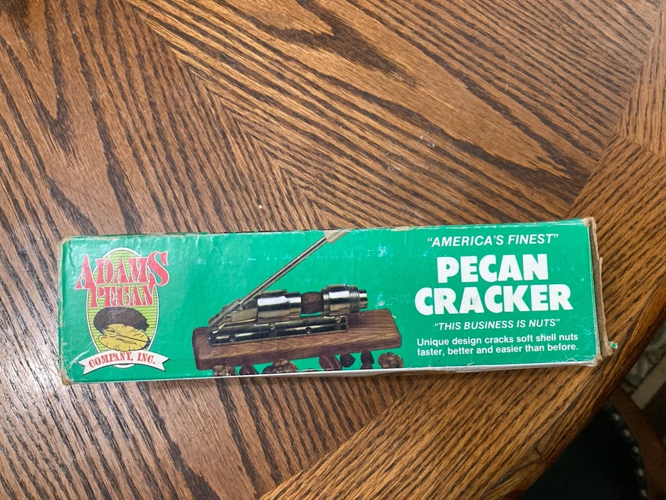 Nutcracker – ADAMS Made in the USA 5 Star cracking action ADAMS Pecan Company - Image 2 of 4