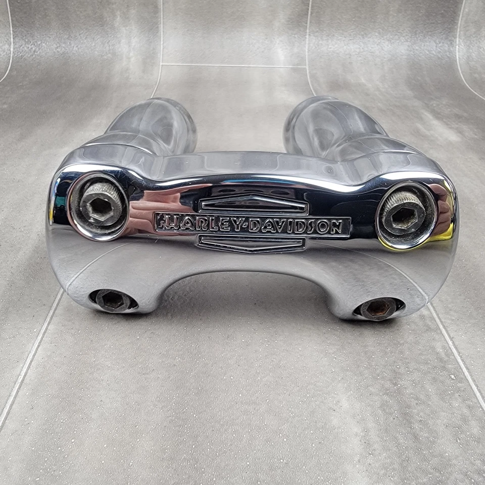 Оригинальные высокие хромированные стояки Harley-Davidson 5 дюймов Street Bob Dyna Softail H-D 55903-05 - Изображение 2 из 4