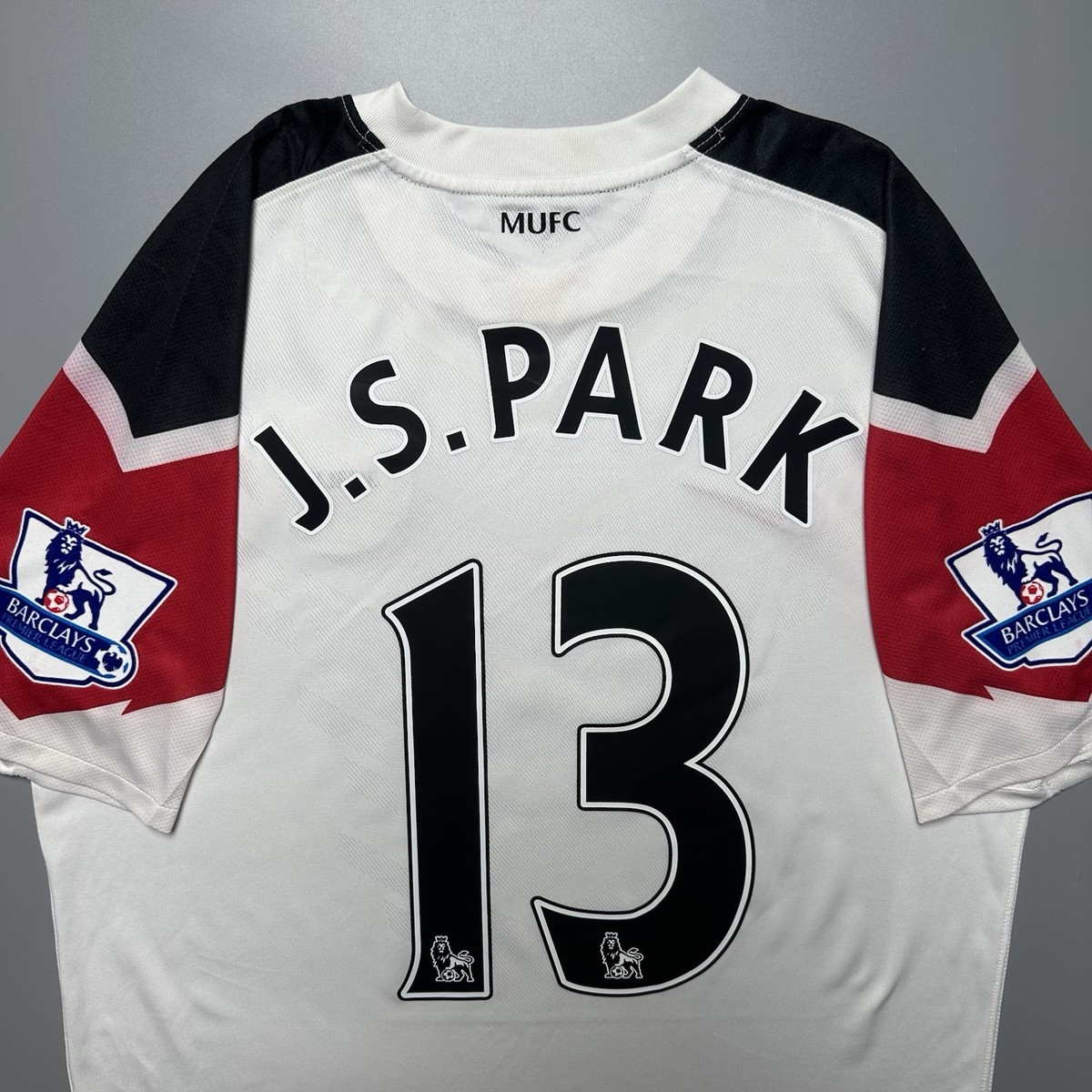MAN UNITED NIKE 2010/2011 FOOTBALL AWAY JERSEY #13 PARK SIZE “M