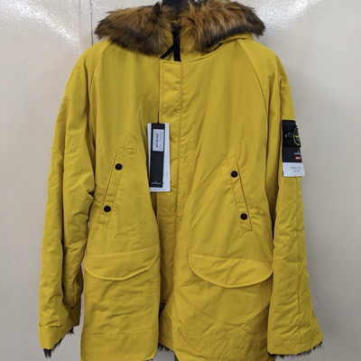 SS22 SUPREME STONE ISLAND FORMULA STEEL REVERSIBLE FAUX FUR