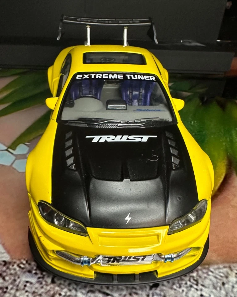 Kentoys Extreme Tuner 1:24 Scale Diecast Car Nissan Silvia S15 yellow black rims - Image 2 of 4
