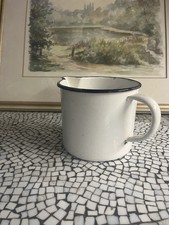 Antyczny dzbanek emaliowany biały wysokość 14 cm średnica 14 cm