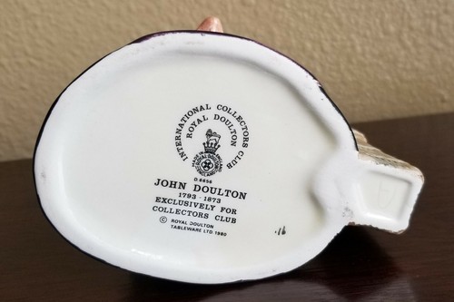 ROYAL DOULTON 4 1/2" John Doulton D6656 Collector's Club TOBY Mug JUG England - Picture 9 of 9