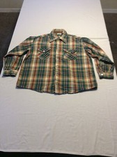 VINTAGE MADE IN USA OSHKOSH B’GOSH SIZE LARGE MENS FLANNEL STYLE SHIRT