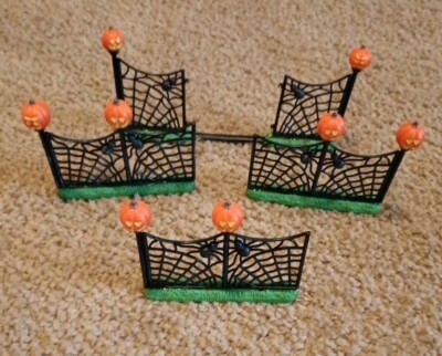 Lemax SPIDERWEB FENCE Set Halloween  Spooky Town Village 