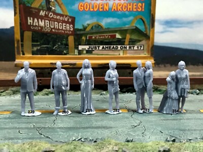 1:64 Scale Miniature People - Resin / unpainted - great for Dioramas #84 Figures