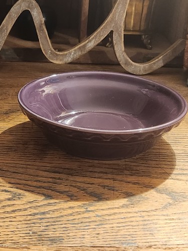 FiestaWare Small Pie Dish Plum/Purple 6” Bake Dish Fluted Individual Size Fiesta