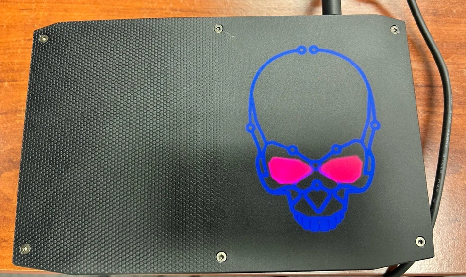 Intel NUC 8 VR NUC8i7HNK1 Mini PC Kit i7-8705G 16GB/512GB Win10Pro - Image 2 of 4