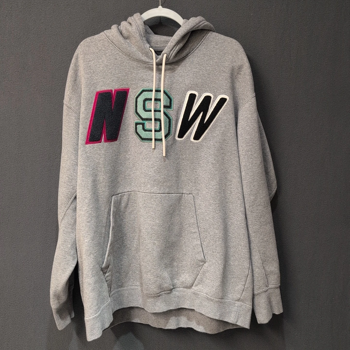 Nike Air Men's Sweatshirt Hoodie Varsity Patch NSW, Size L, Gray, Athleisure