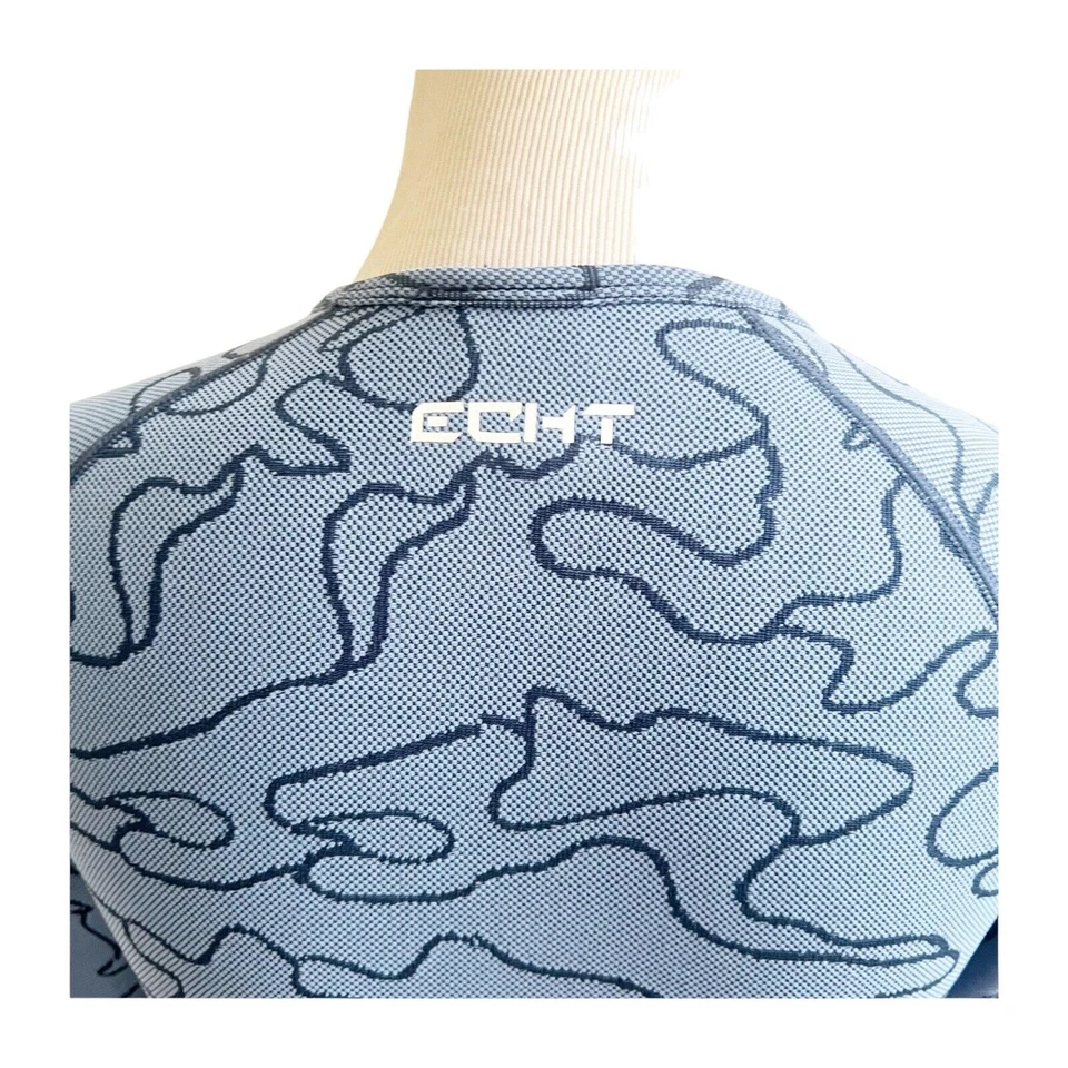 Top de entrenamiento de spandex recortado estampado camuflaje Arise real para mujer con logotipo talla pequeña Foto 4 de 4