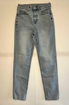 American Eagle Super High Rise Straight Blue Denim Jeans Size 4R Light Wash Mom