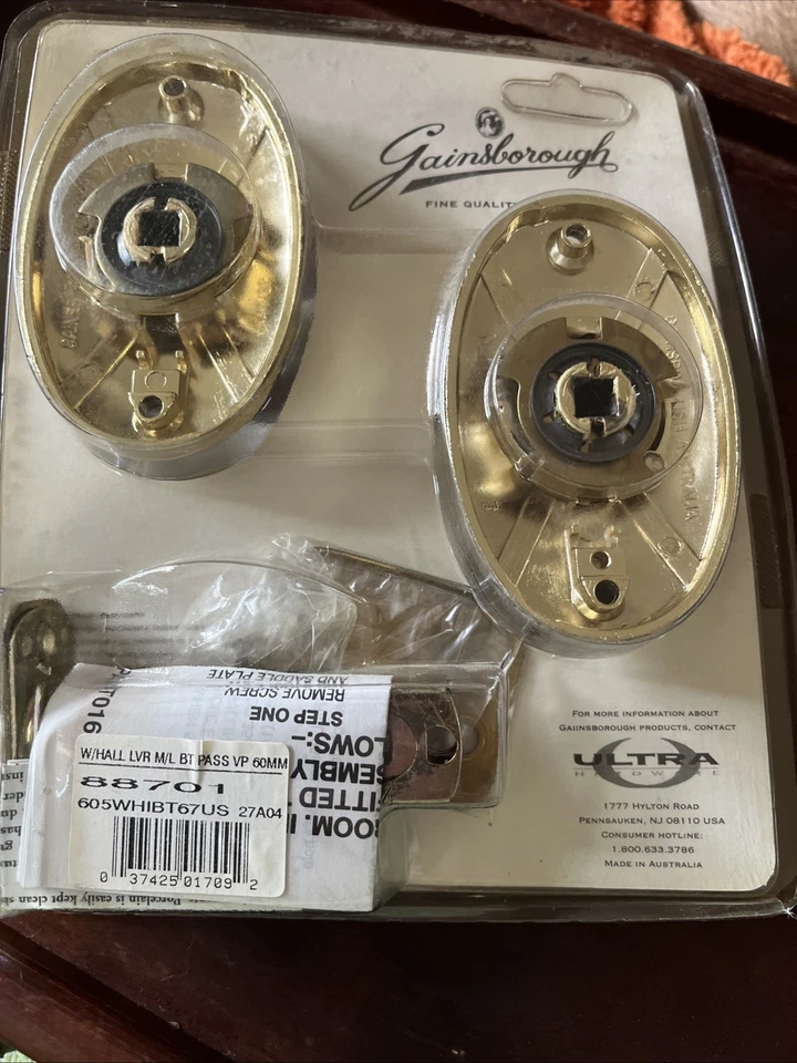 Gainsborough White Porcelain & Gold Tone Lever Set Hall & Closet   88701 - Image 2 of 4