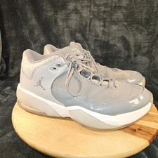 Nike Air Jordan Max Aura 3 Basketball Shoes Grey/White #CZ4167-005 Men Sz 9.5