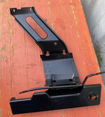 BMW 520i Bj.93 E34 Blende Halter Temperatursensor 64111384885 