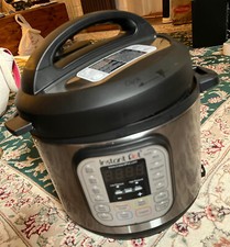 Instant Pot IP-DUO60 6 qt. 7-in1 Electric Pressure Cooker - Black/Silver