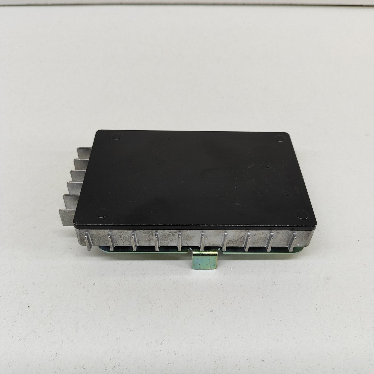 VOLVO XC40 T4 Phone Wireless Charging Station 32389269 2023 26250963