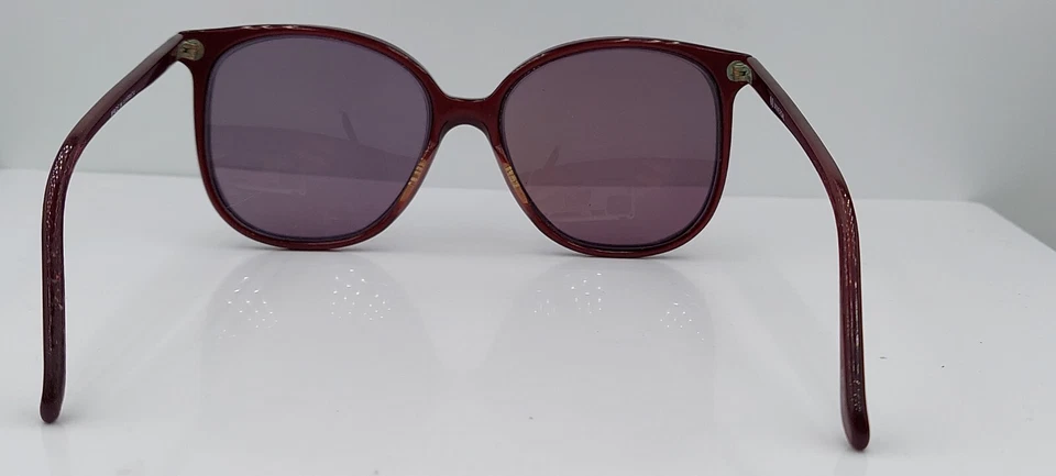 Gafas de sol vintage universales borgoña ovaladas con montura de cuerno SOLO MARCOS EE. UU. Foto 3 de 4