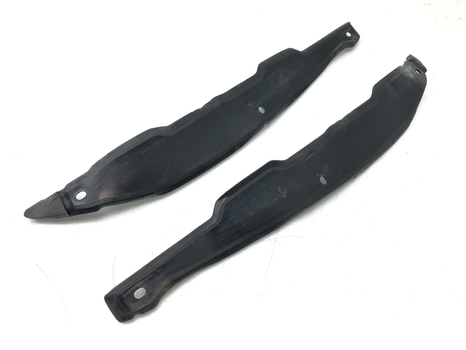 2014-2019 MASERATI GHIBLI S Q4 FRONT FENDER MUD GUARD SHIELD OEM.
