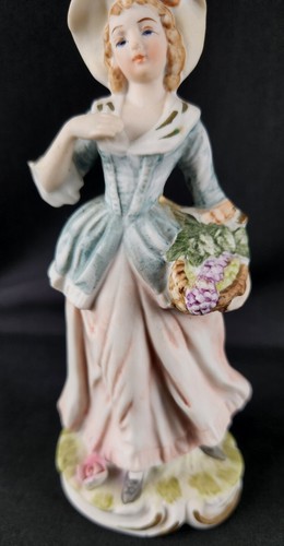 6.25"VINTAGE ORIGINALARNART CREATION PORCELAIN LADY W/ FLOWER BASKET. #F6 - Picture 6 of 8