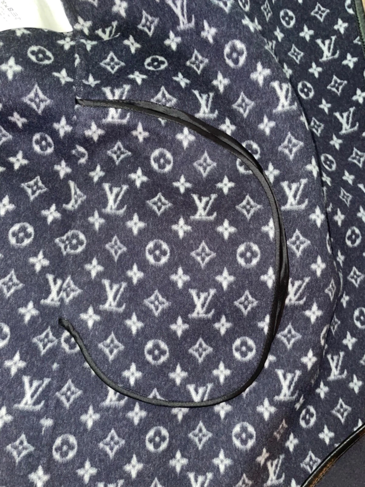 LOUIS VUITTON（LV） CAPPOTTO AVVOLGENTE DOPPIO VISO FIRMATO LUIS VUITTON