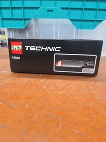 LEGO TECHNIC: Twin-Rotor Helicopter (42020)