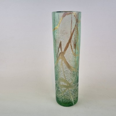 Vintage Okra irisierende Kunstglas Vase grün zylindrisch 20,5 cm hoch