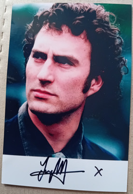 ORIGINAL HANDSIGNIERTES FOTO JAMES THORNTON Emmerdale, Red Cap