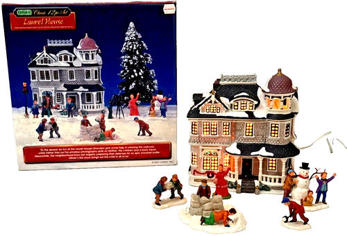 Lemax Laurel House 16243 Christmas Village W/ 5 Figurines - Picture 1 of 21