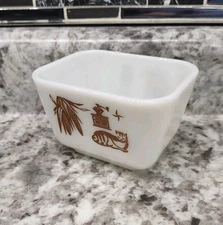 Vintage Pyrex Refrigerator Dish 501-B Early American Cat Corn and Coffee *No Lid