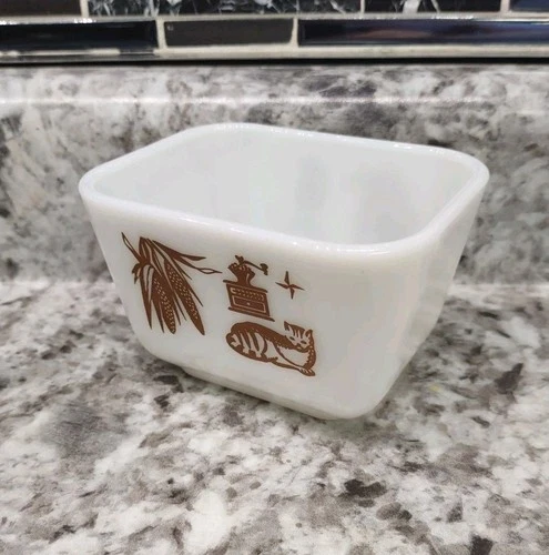 Vintage Pyrex Refrigerator Dish 501-B Early American Cat Corn and Coffee *No Lid