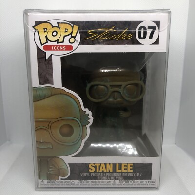 Funko Pop! Vinyl: Stan Lee (Patina) #7 with protector! (Top damage)