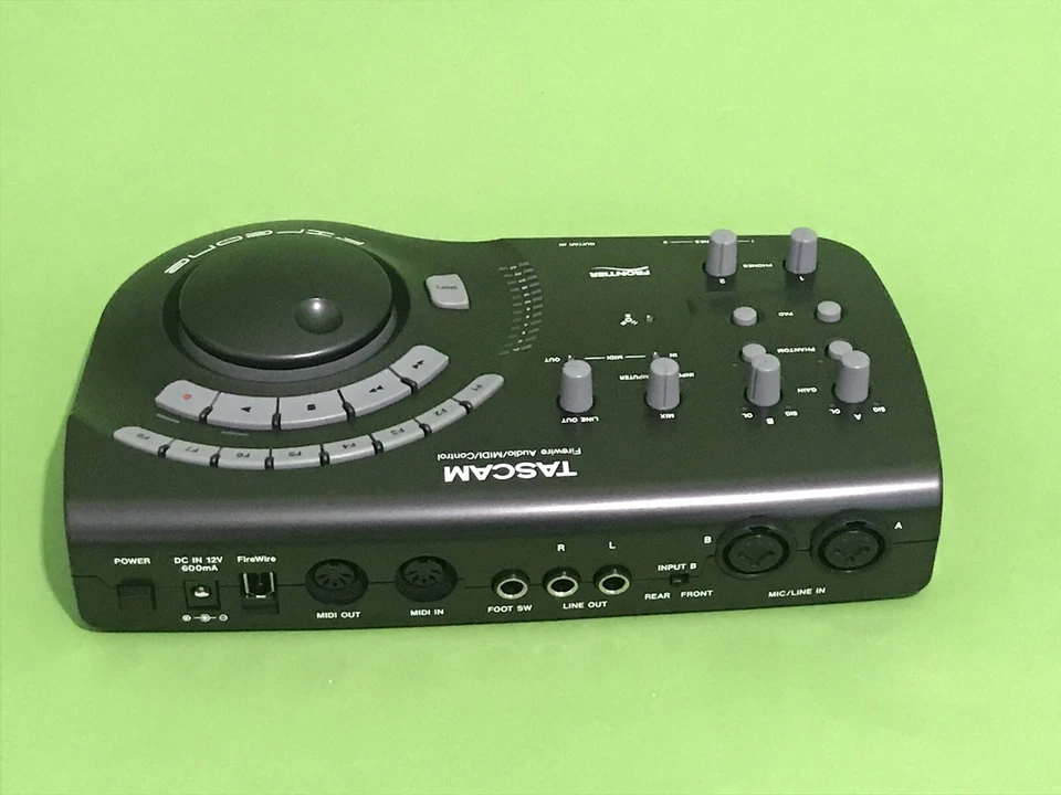 TASCAM FIREONE, FIREWIRE AUDIO / MIDI CONTROL INTERFACE * NEW / BOXED* - RARE - - Image 3 of 4