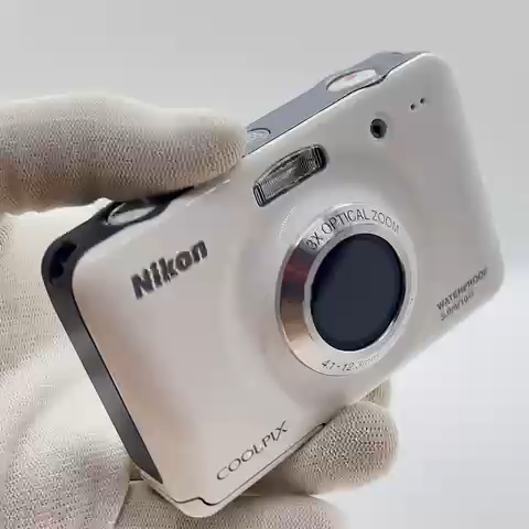 Near Mint] Nikon COOLPIX S30 Water Proof Digital Camera