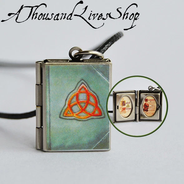 Charm keychain hotsell locket