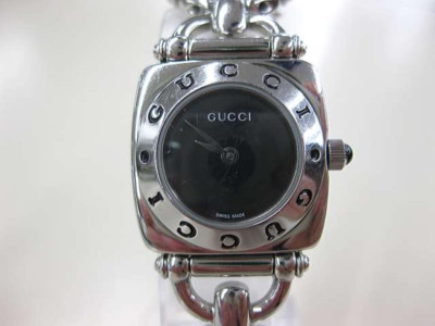 GUCCI 6400L Silver Swiss Made White Dial Watch Vintage Quartz