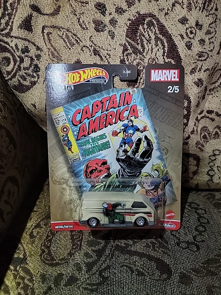 Juego de 5 Hot Wheels Premium Marvel Comics Capitán América Foto 4 de 4