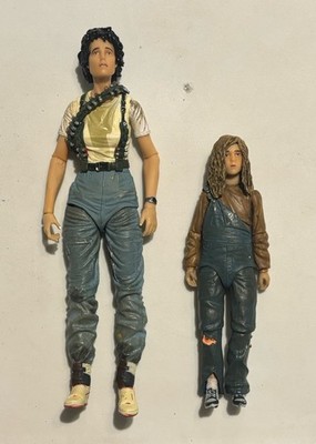 NECA Alien Movie Lot Of 2 - Ellen Ripley & Newt (Knock Off) 7  Loose Figures