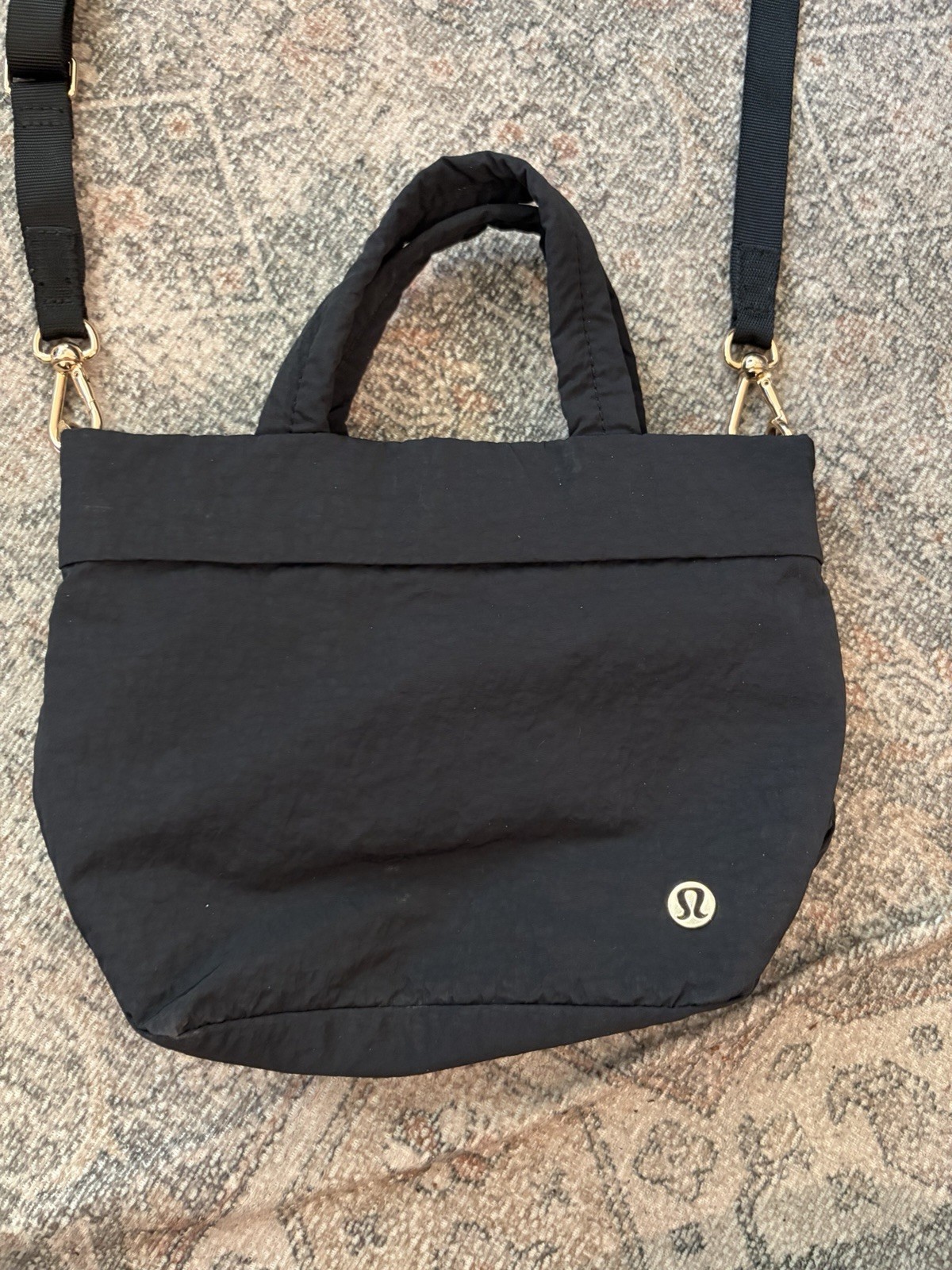 Lululemon Black Shoulder Bag 5L Folder Over Zip with Pockets