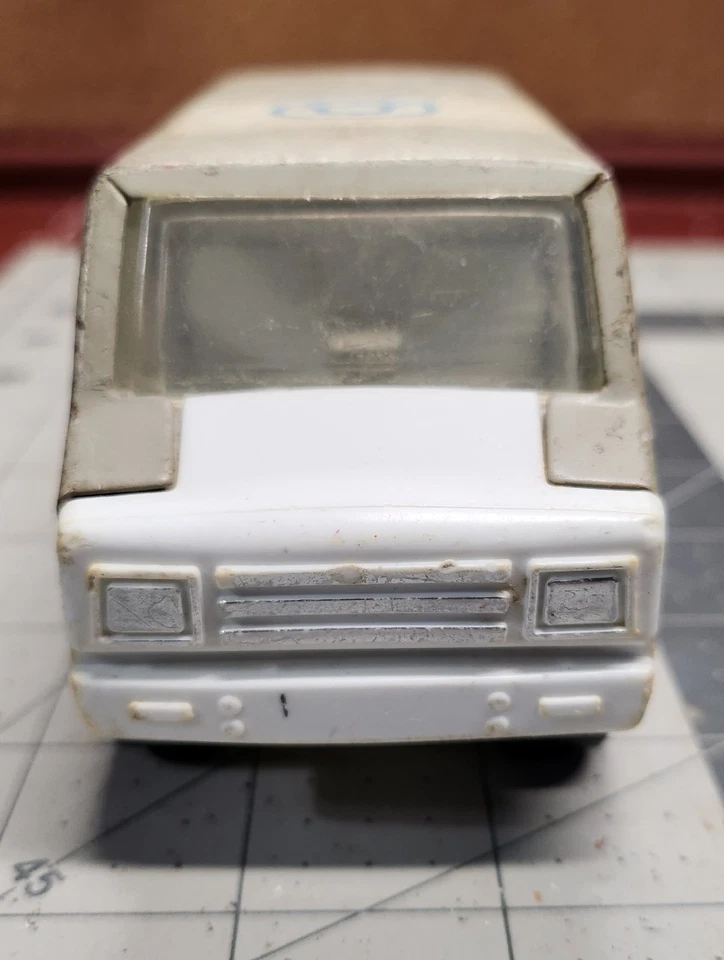 Винтажная игрушка Tonka White Bell System универсальный фургон 1970-е прессованная сталь - Изображение 3 из 4