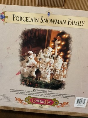 LKNU Grandeur Noel 2001 Porcelain Snowman Family Collector's Set CHRISTMAS