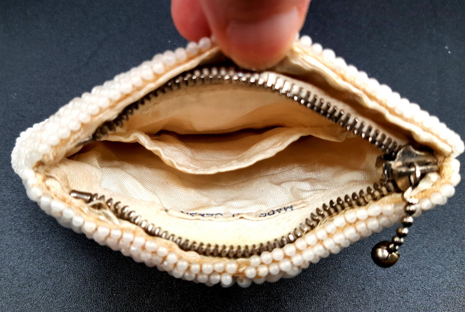 Vintage Beaded Cream Change Purse Pearled Accesso… - image 10