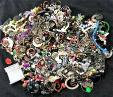 3 Lb. Mix Jewelry Lot Junk Wear Craft Vintage - Now Harvest Rhinestones Tangled