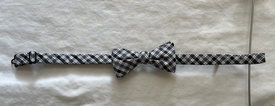 An Original PENGUIN, Black Tartan Plaid Adult Bow Tie Silk Wool, Adjustable NWOT - Image 2 of 4